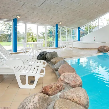 Feriehus 6 Person On A In Hemmet